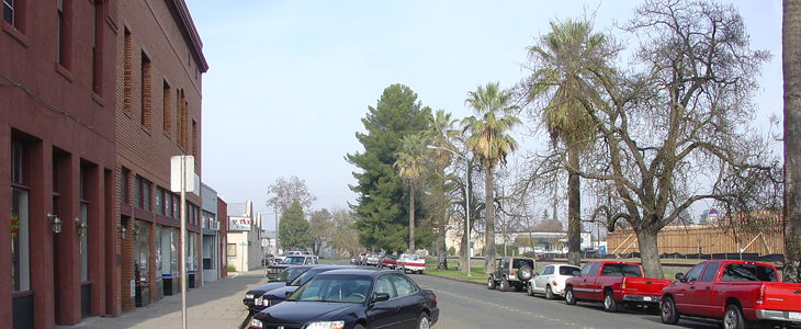 streetscape along Broadway Ave